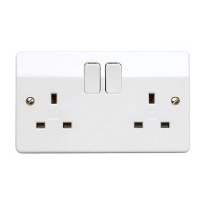 MK K2747WHI 13A Double Switch Socket