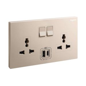 Legrand Galion 2-Gang Universal Switched Socket with USB-A & USB-C, Twin Universal & Charge, Suitable for Home - Rose Gold