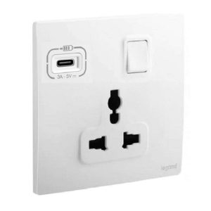 Legrand Mallia Senses 1 Gang Multistandard Switched Socket with USB-C, Universal & Charging, Suitable for Office Ã¢â‚¬â€œ White